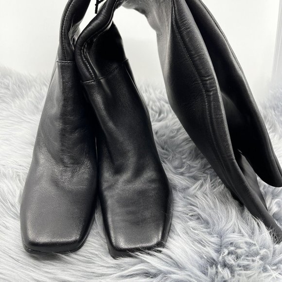 Guess Elandre Black Leather Over the Knee Heeled Gold Signature Boots 5.5 NEW - Picture 9 of 9